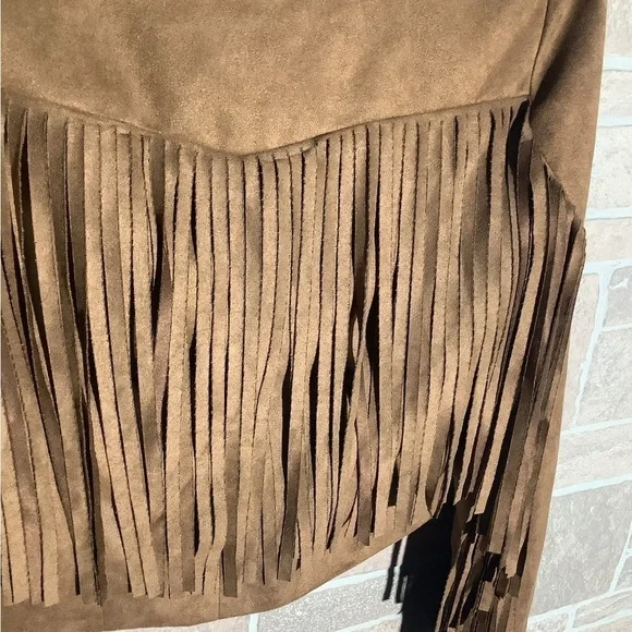 TopChic - Sz S - faux leather suede fringe fashion jacket - tan - 10” fringe - Picture 5 of 7